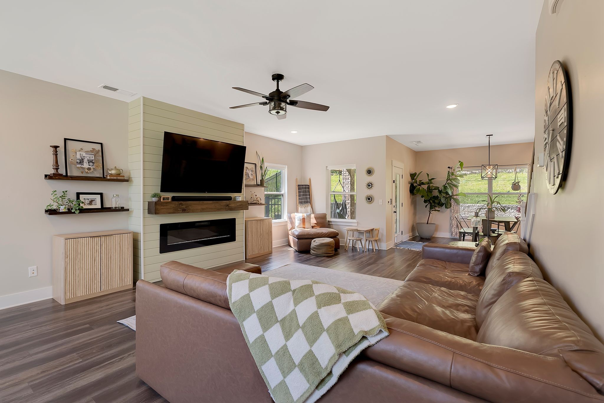 7908 Silver Oak Ct