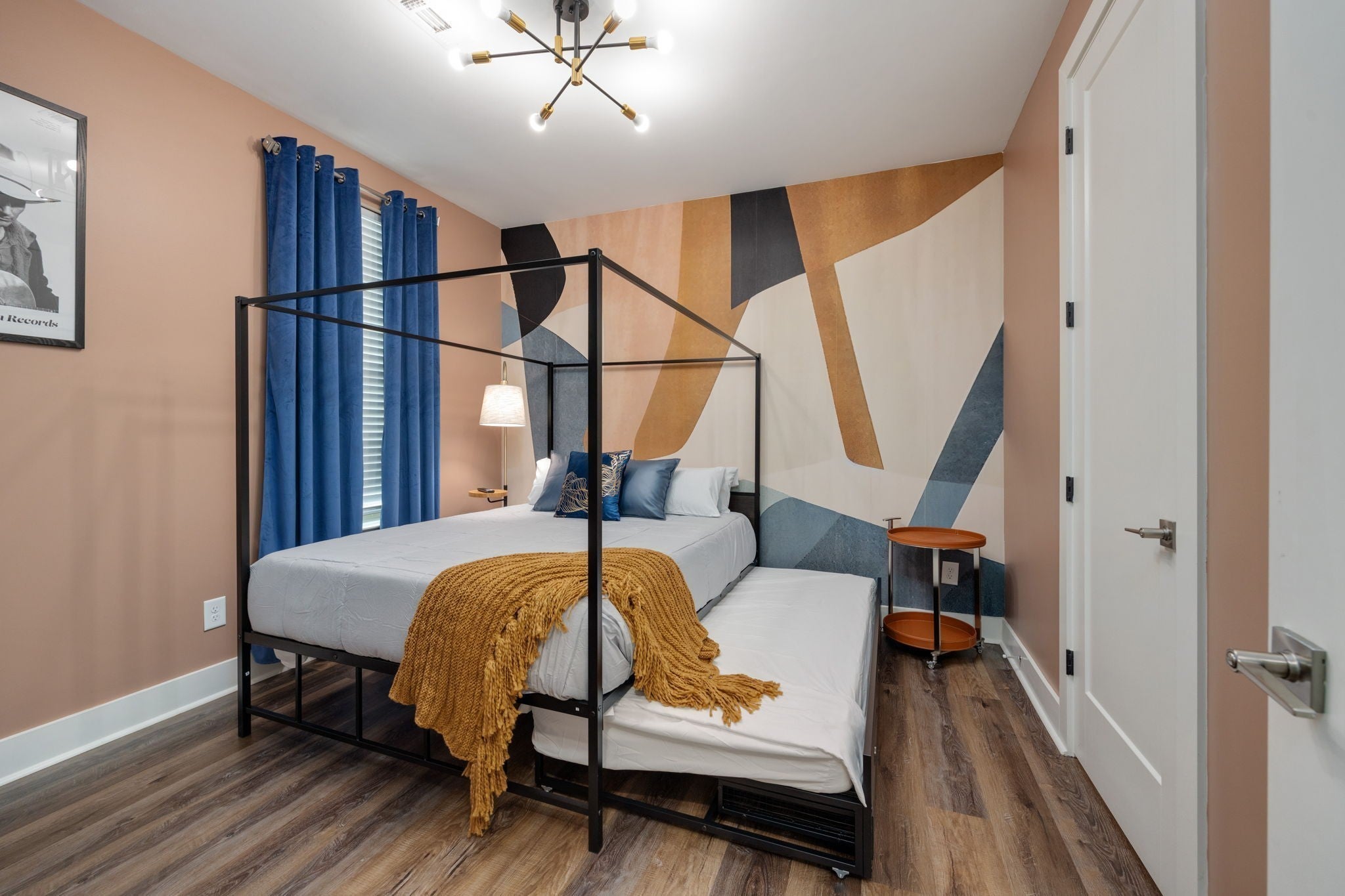 2719 Alameda St 102