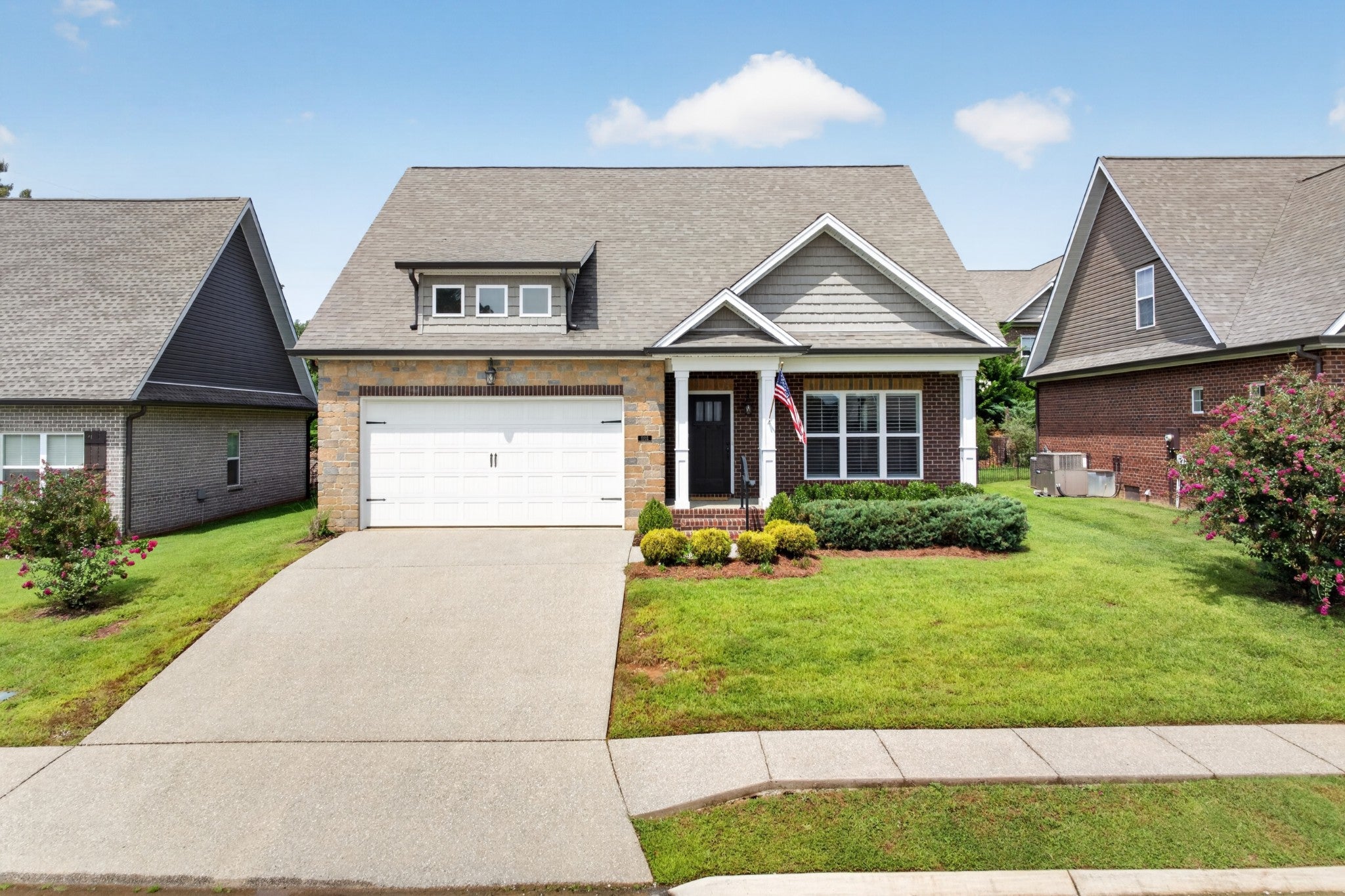 1103 Cross Pointe Dr