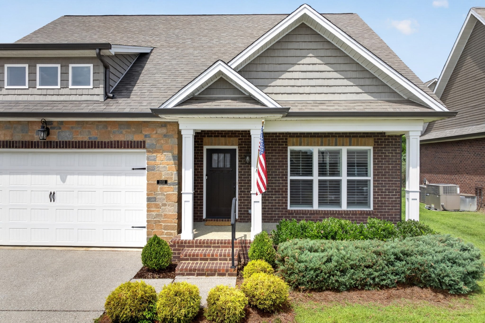 1103 Cross Pointe Dr