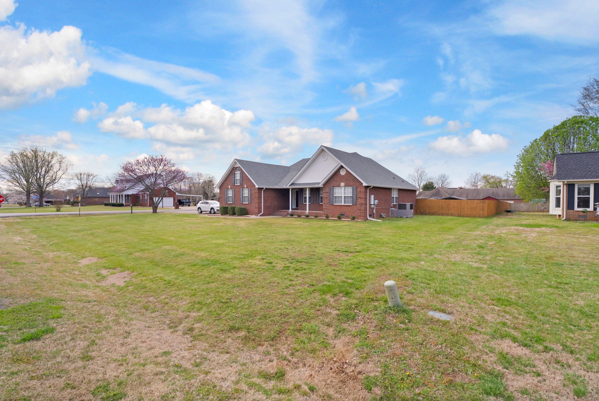 2140 Red Mile Rd