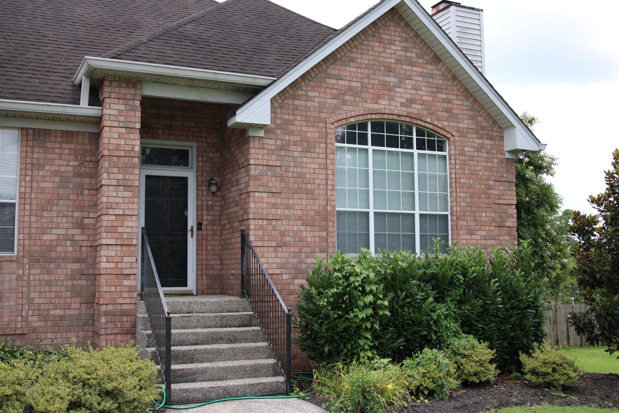 1120 Lea CIR