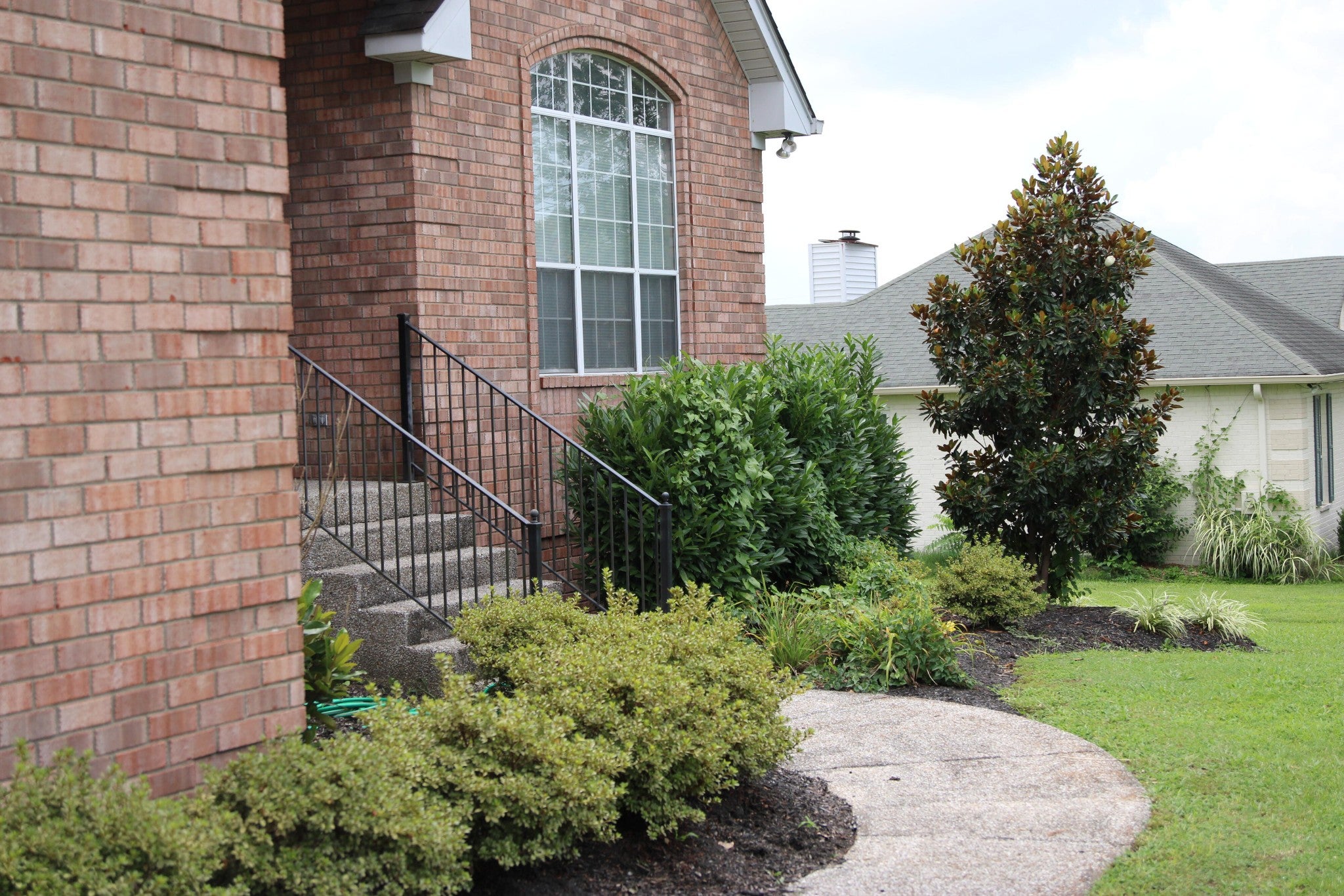 1120 Lea CIR