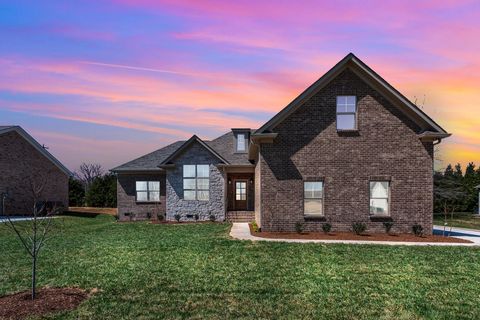 200 Creekside Dr Lewisburg TN 37091