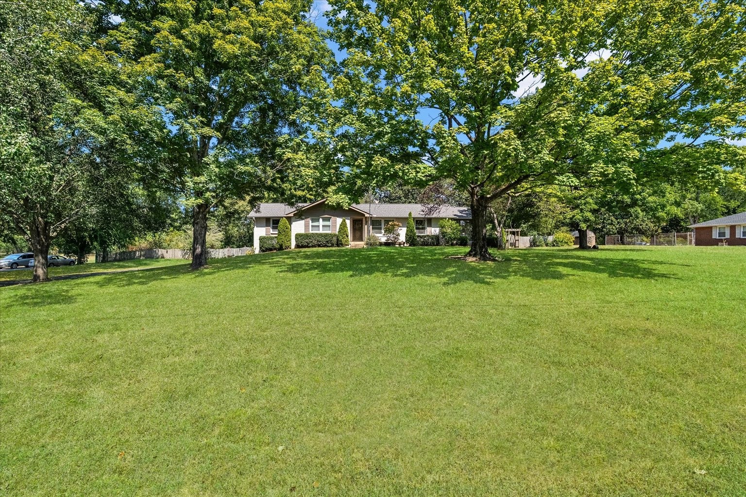 3-bed home sold in Brentwood, TN 37027, 5108 Williamsburg Rd 5108 Williamsburg Rd, Brentwood TN 37027 3-bed home, photo 1 of 15
