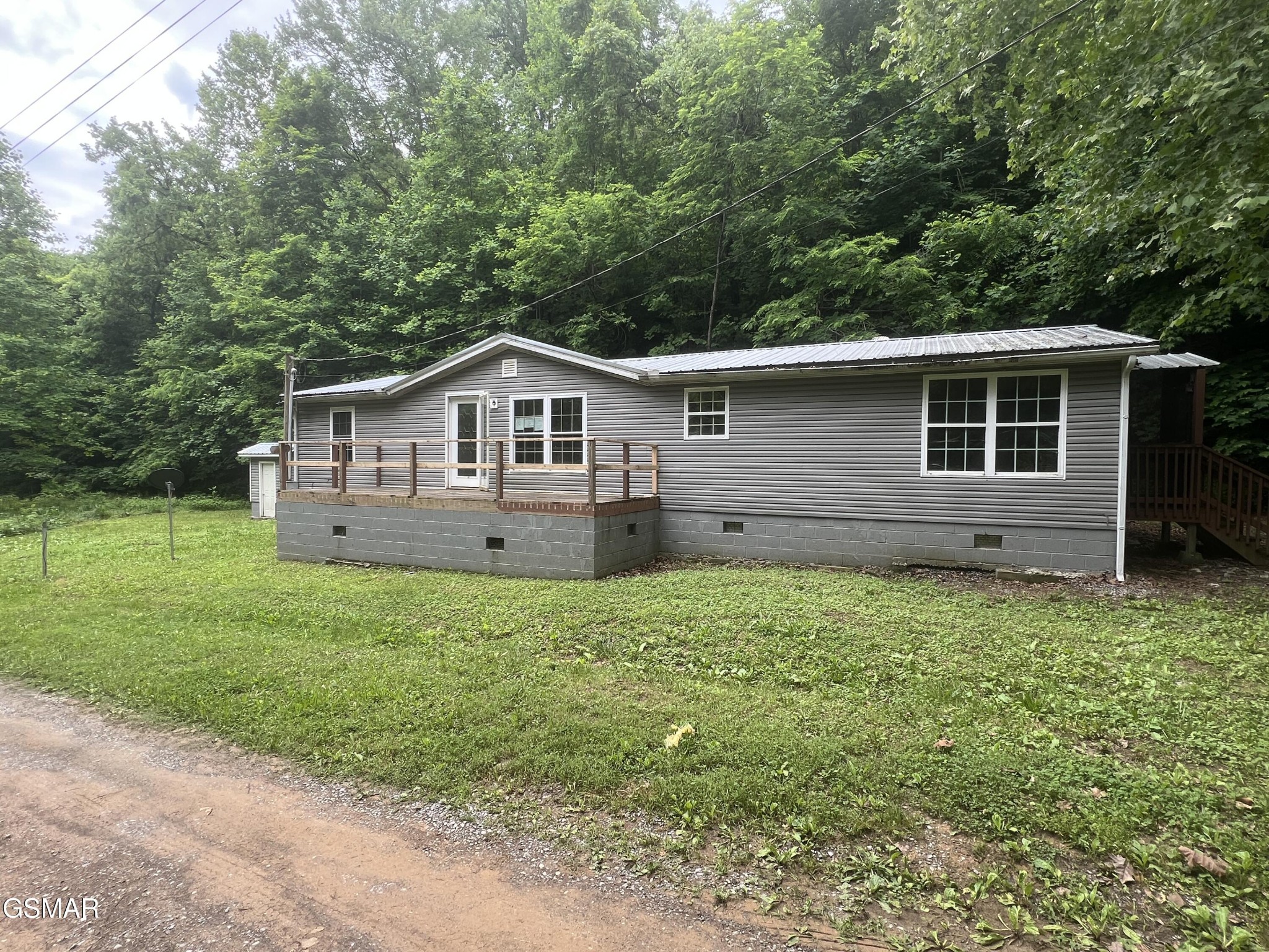 Photo 1 of 12 — 2225 Fawn View Drive Drive, Sevierville, TN 37876
