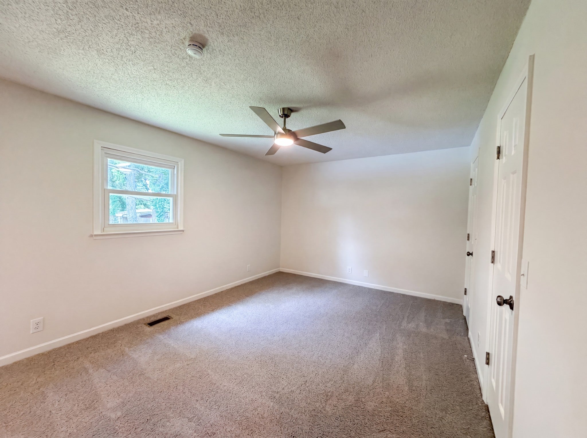 4023 Cavalier Dr