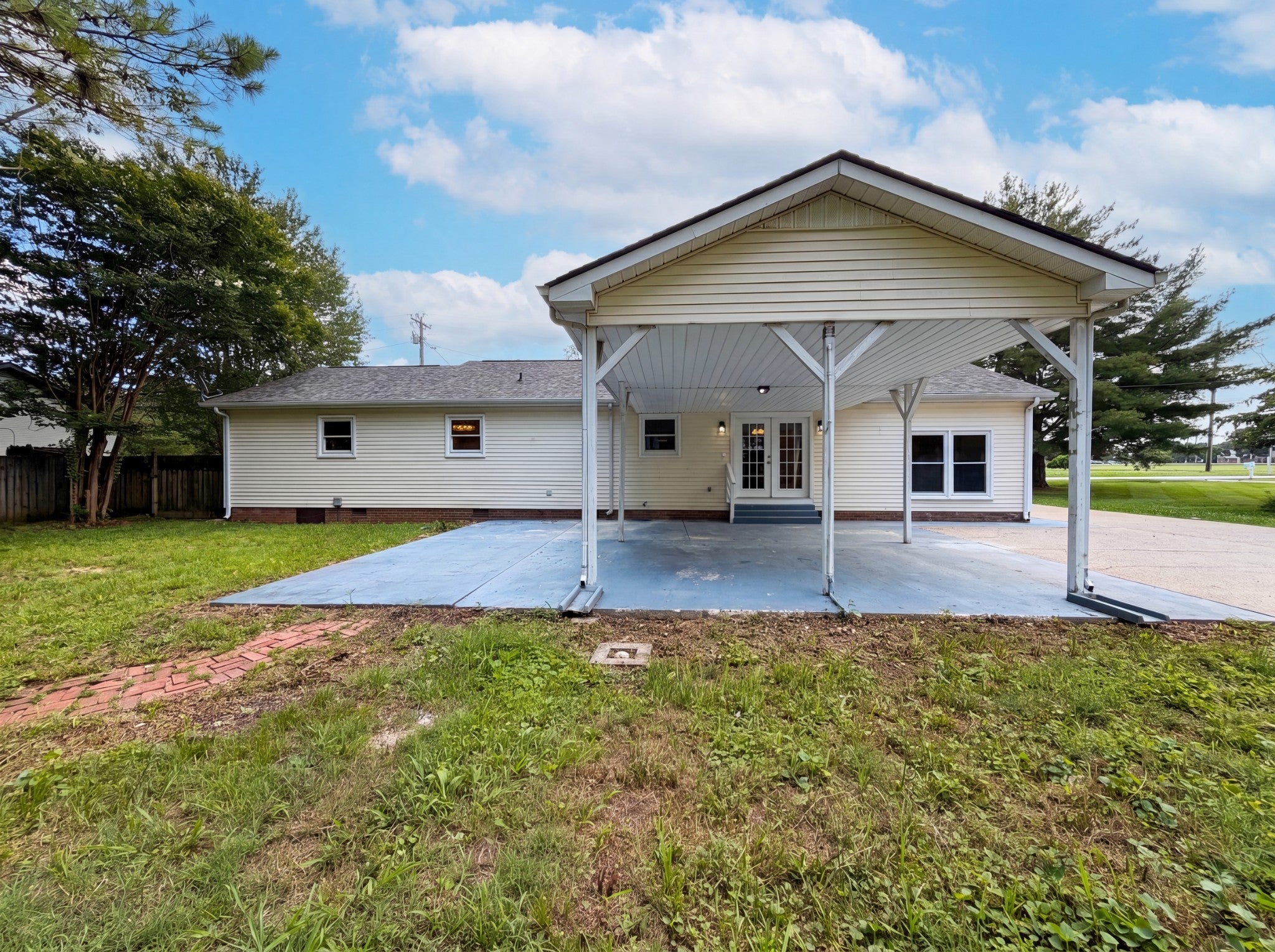 4023 Cavalier Dr