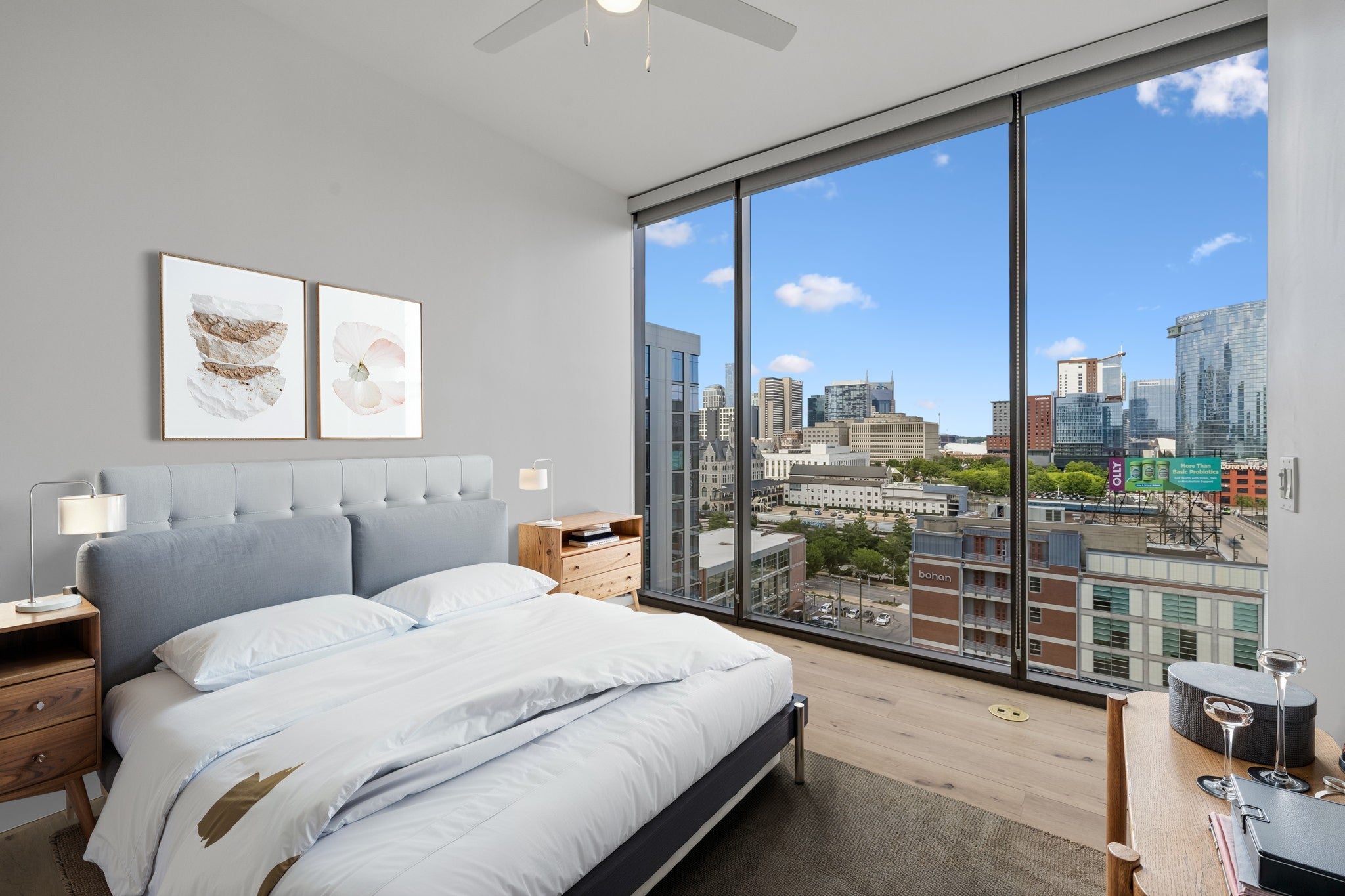 1212 Demonbreun St 815