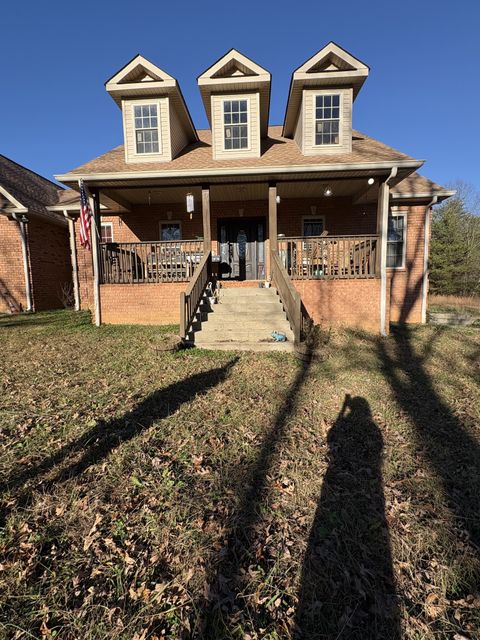 124 Old Highway 96 Burns TN 37029