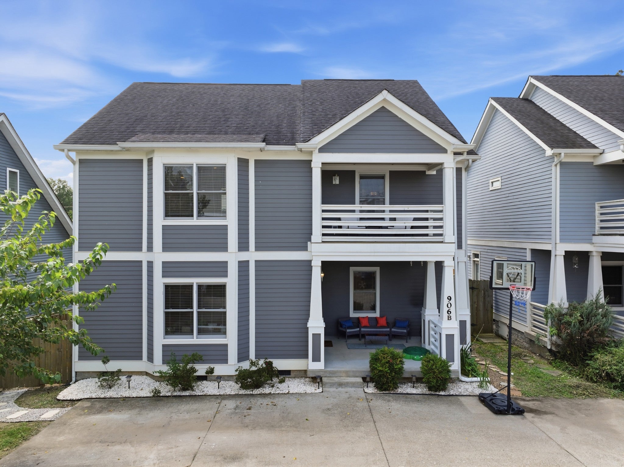 3-bed listing at 906b Delmas Ave, Nashville