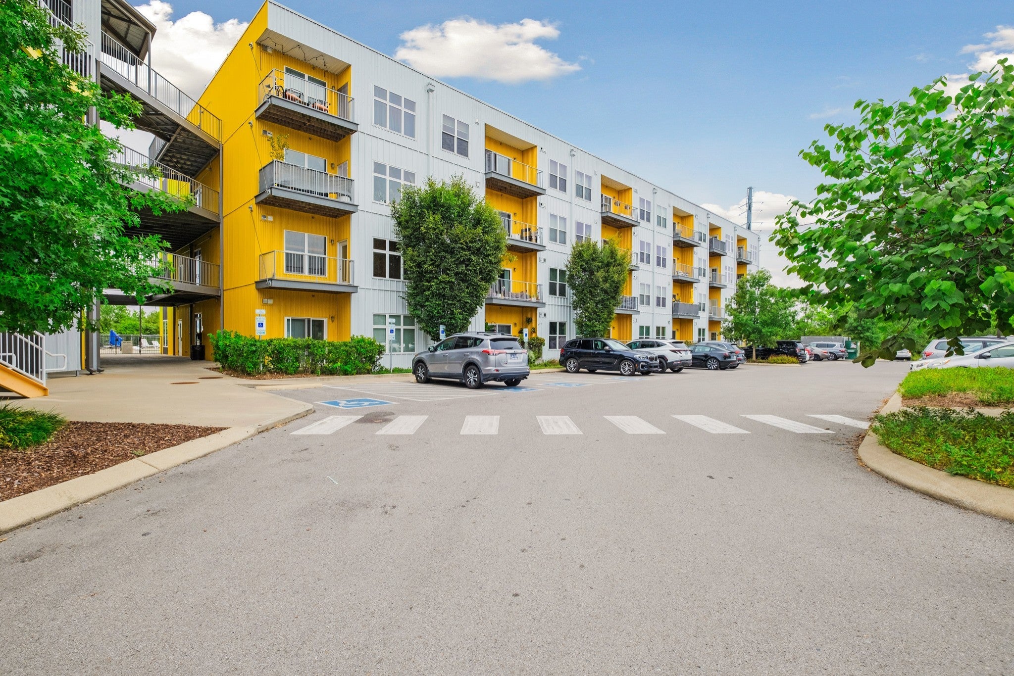1-bed listing at 400 Herron Dr 416, Nashville