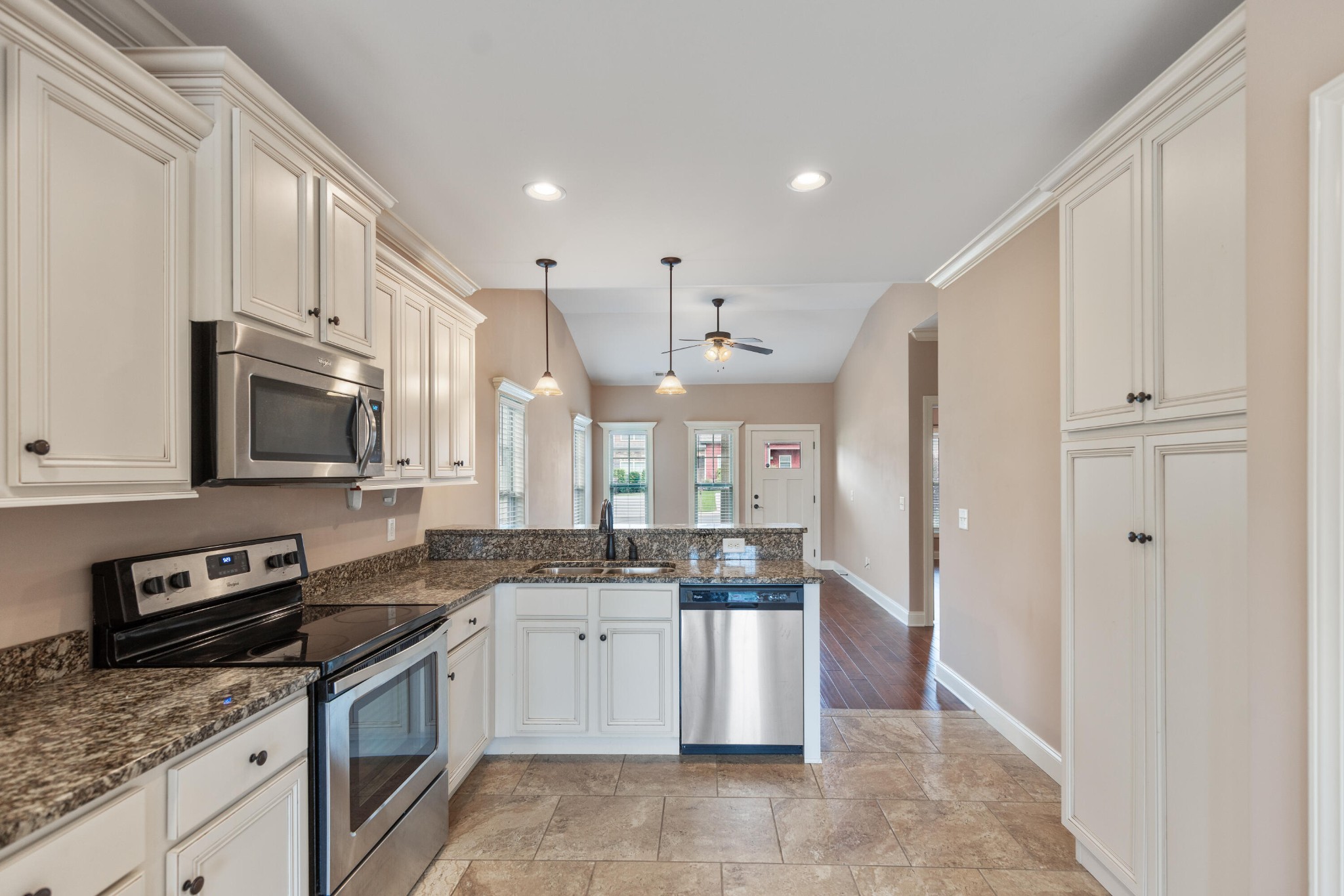 157 Belle Chase Way NE