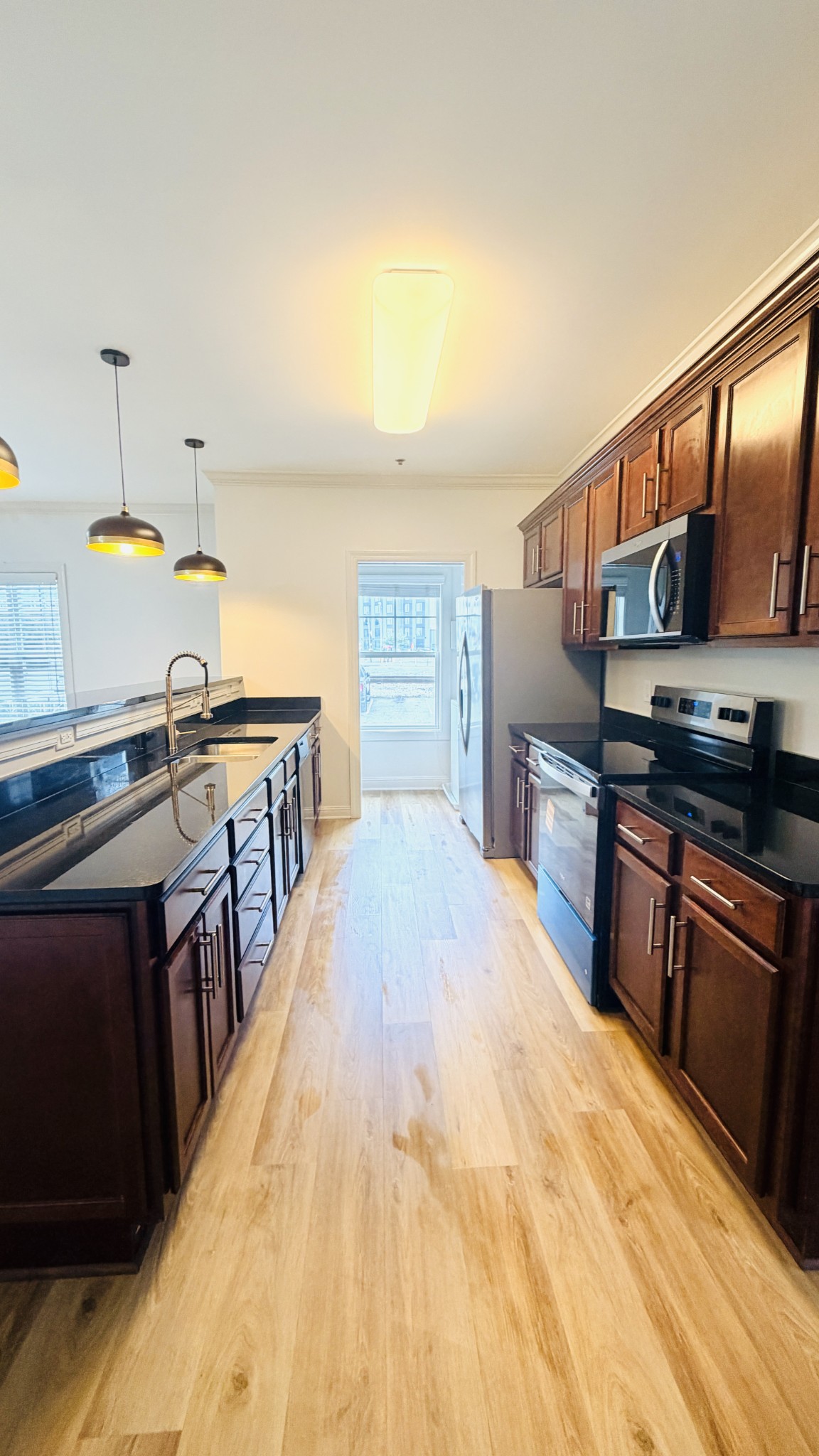 303 Criddle St 212
