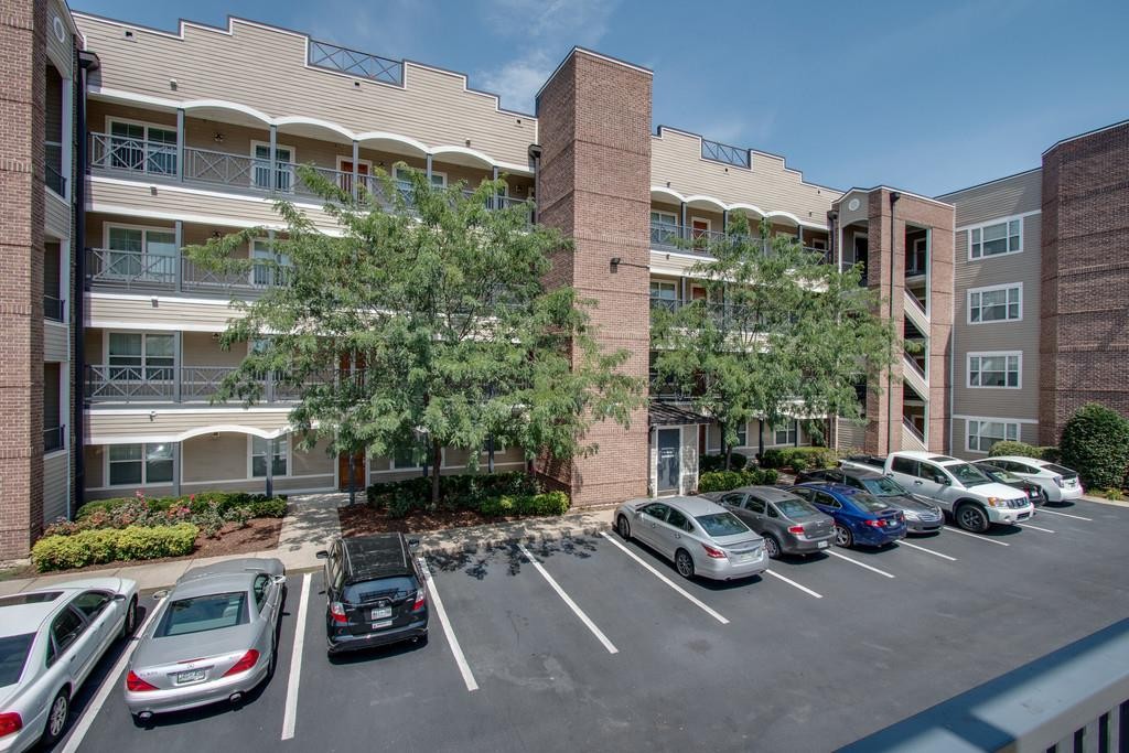 303 Criddle St 212