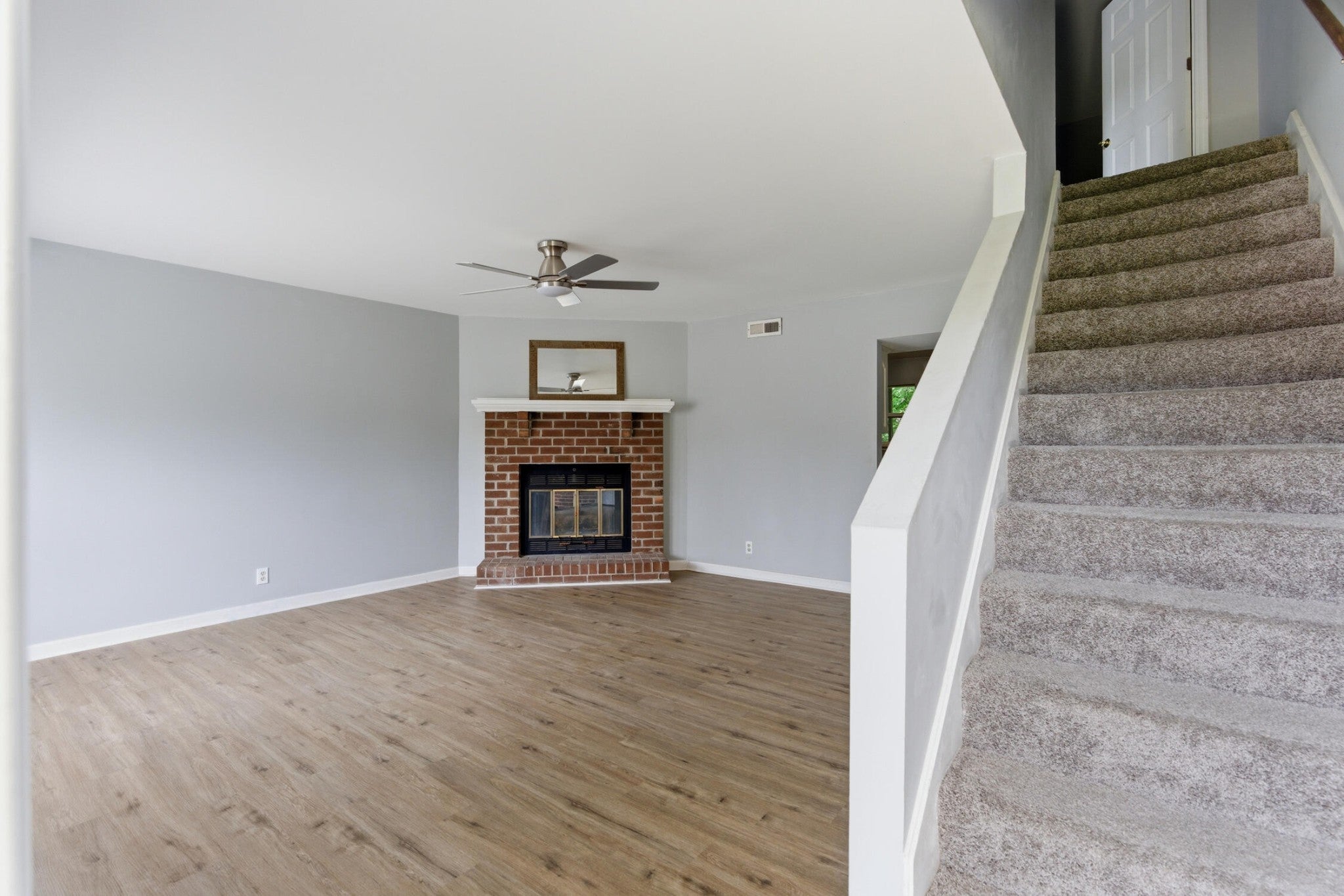 1215 Timber Valley Dr