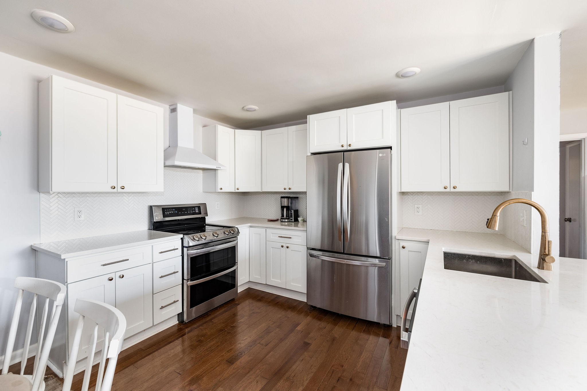 2101 Dearborn Dr