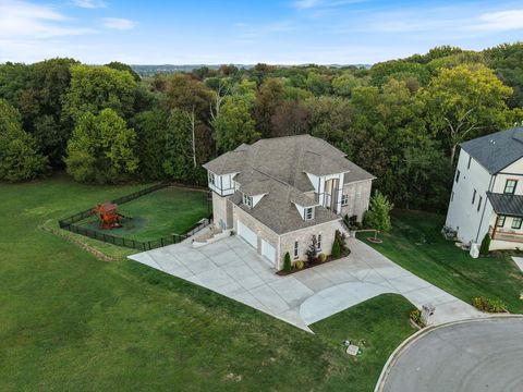 123 Chesapeake Ct Lebanon TN 37087