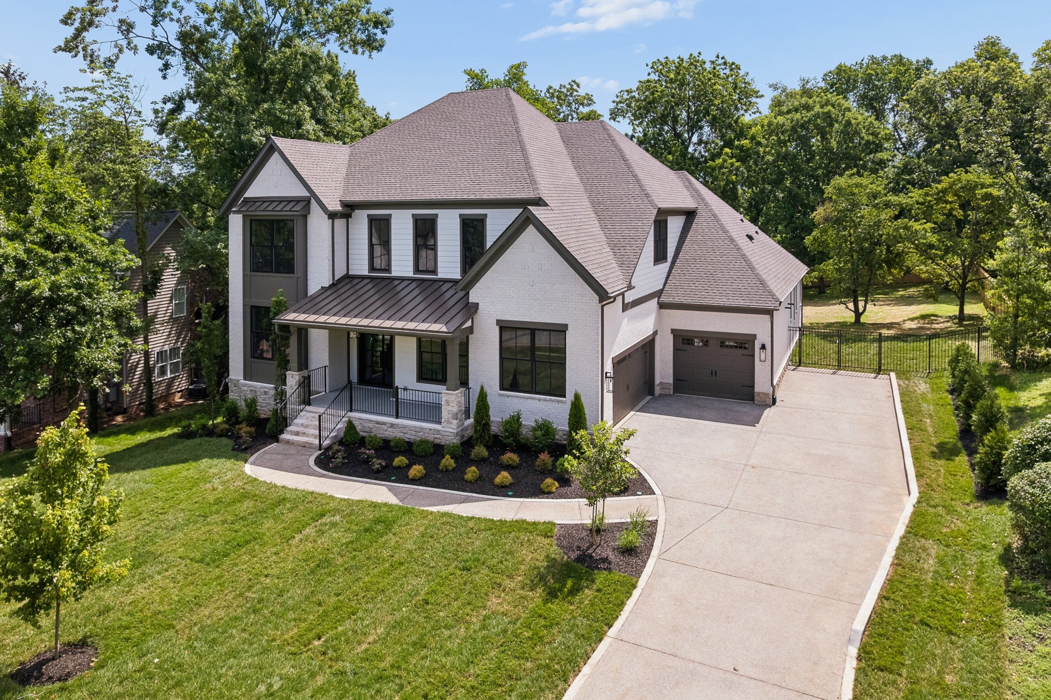 5-bed home for sale in Nashville, TN 37215, 2808 White Oak Dr 2808 White Oak Dr, Nashville TN 37215 5-bed home, photo 3 of 30