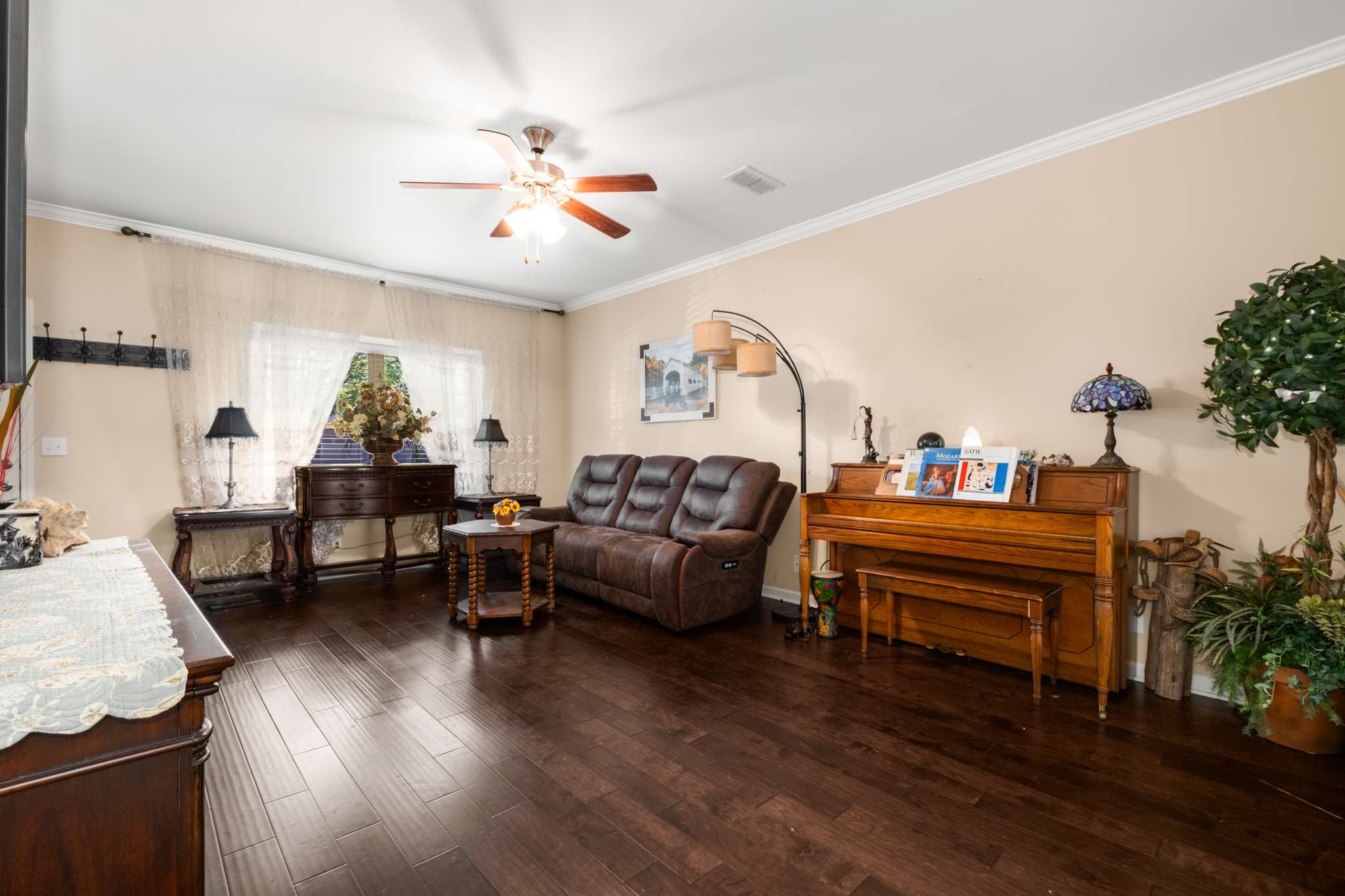3116 Mapleside Ln