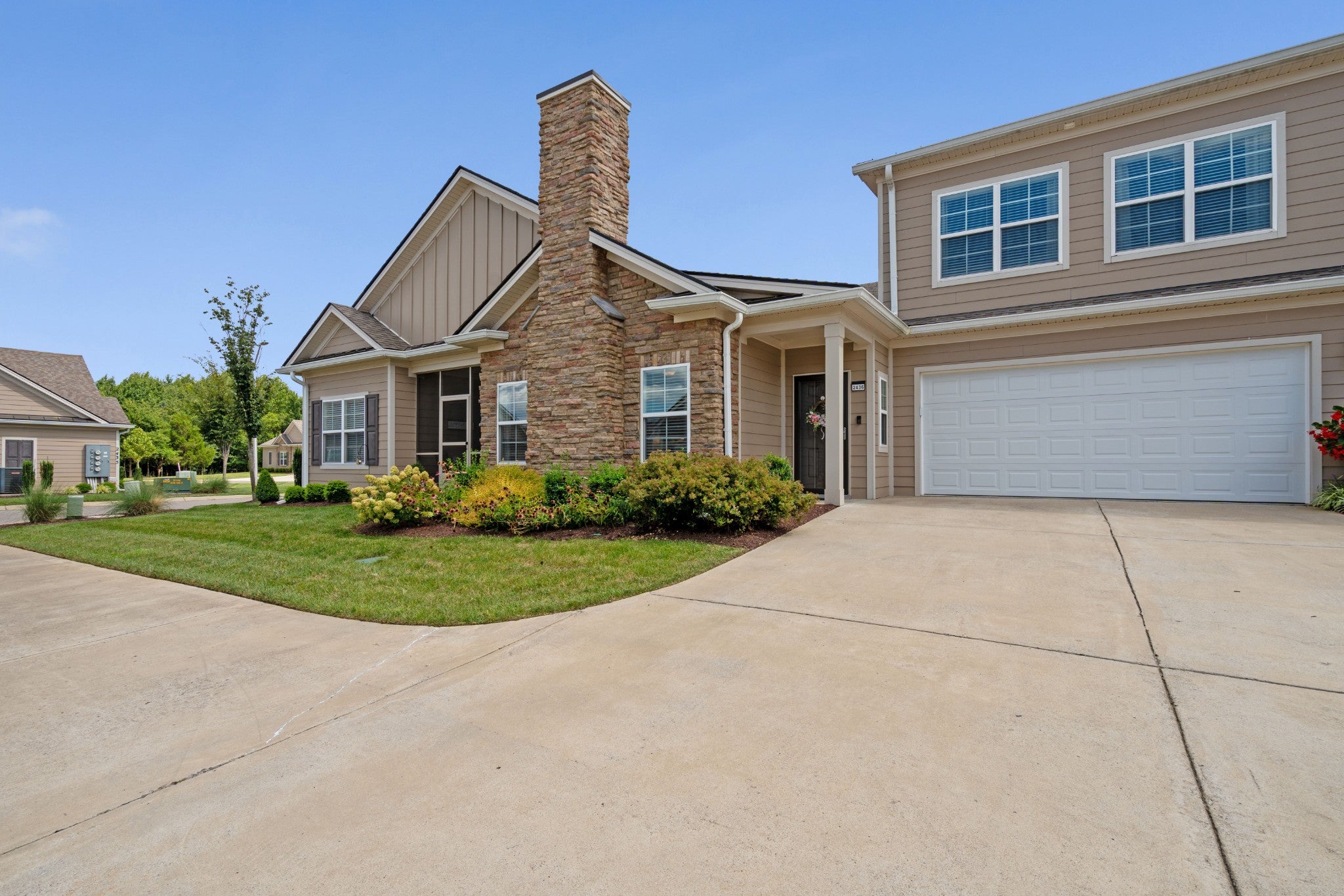 2436 Stonecenter Ln