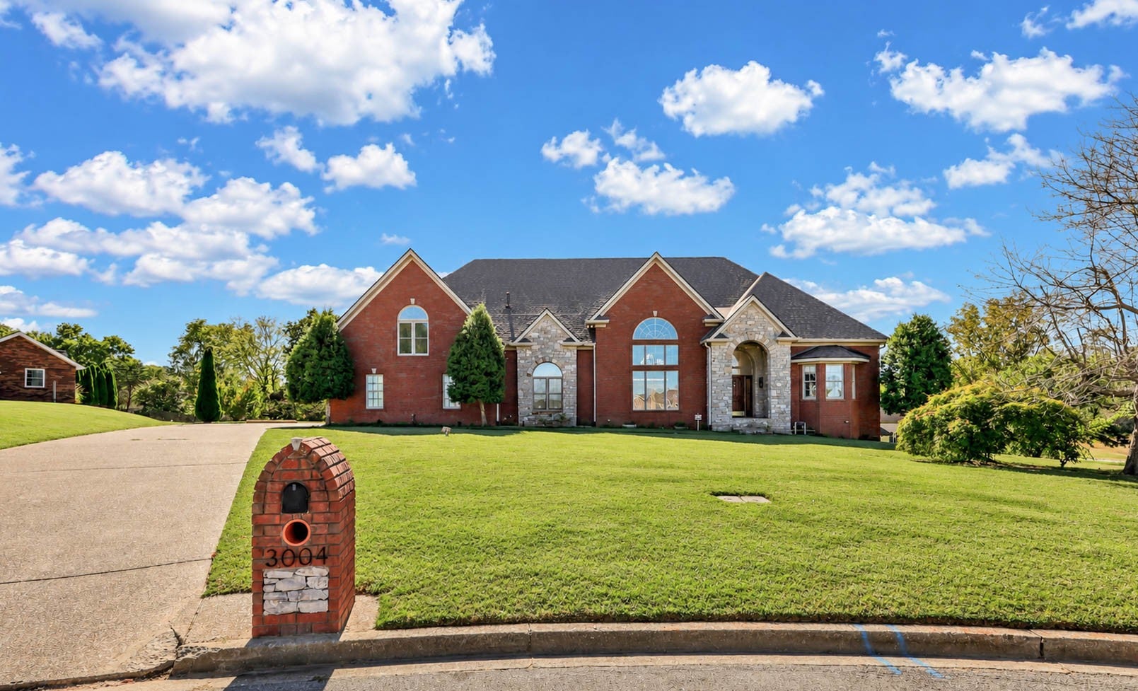 3004 Edgemont Dr