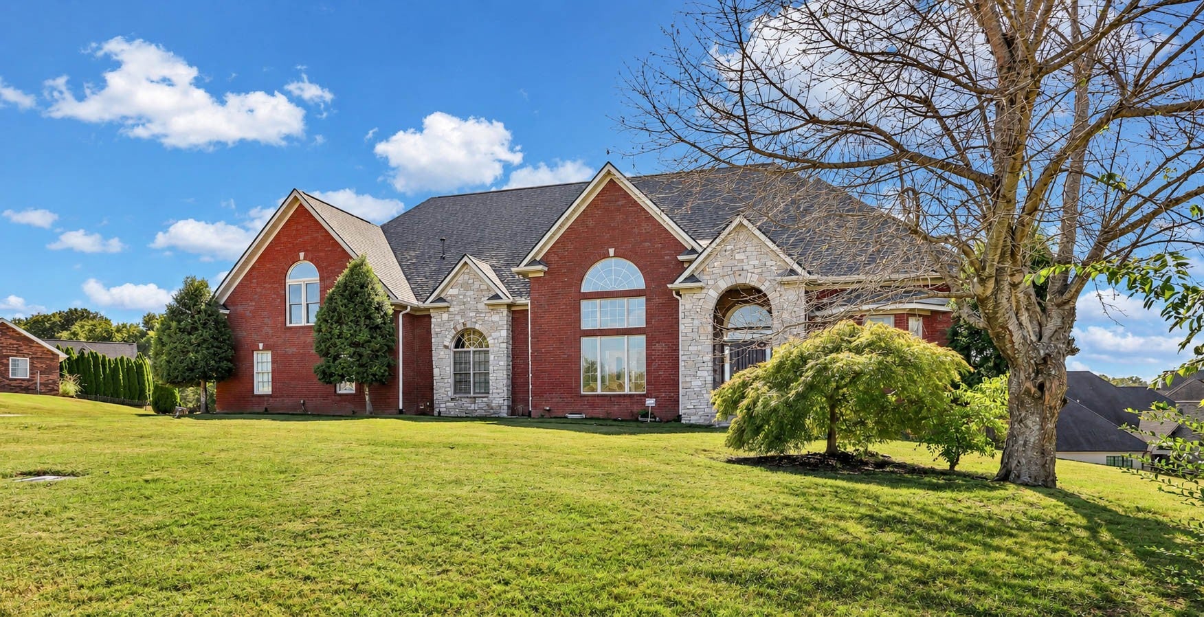 3004 Edgemont Dr
