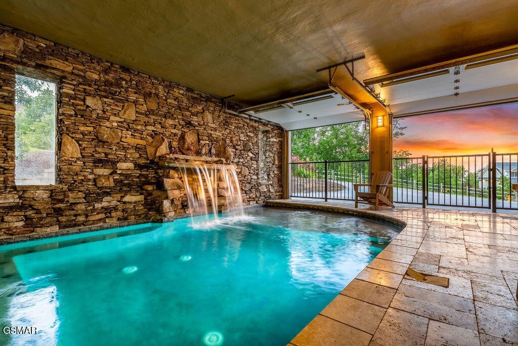 3222 Laurel Cove Trail