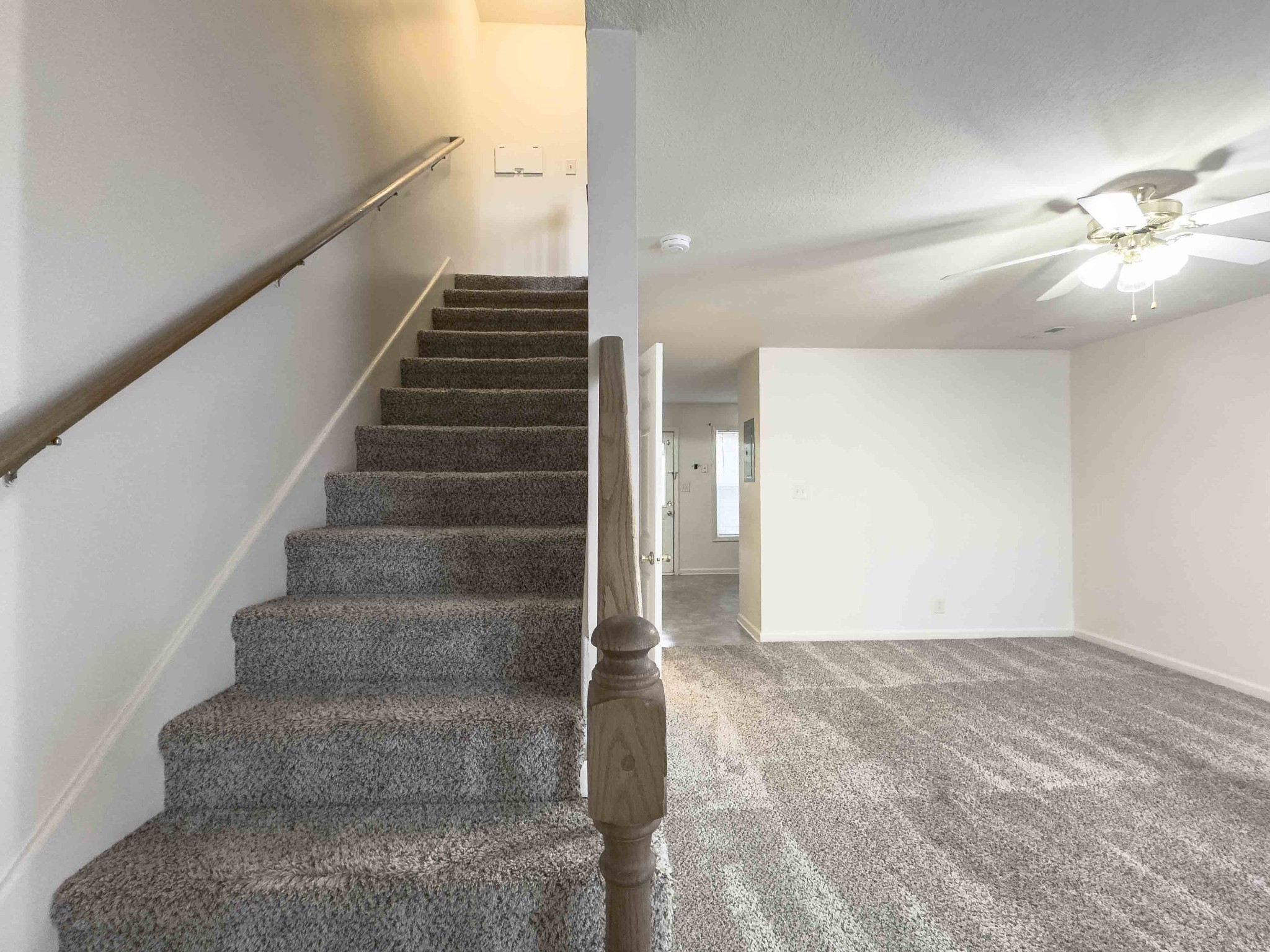 513 Peachers Ridge #B