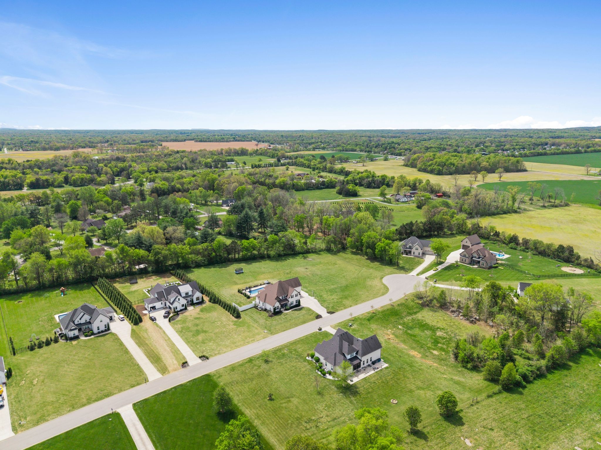 2527 Landis Ct