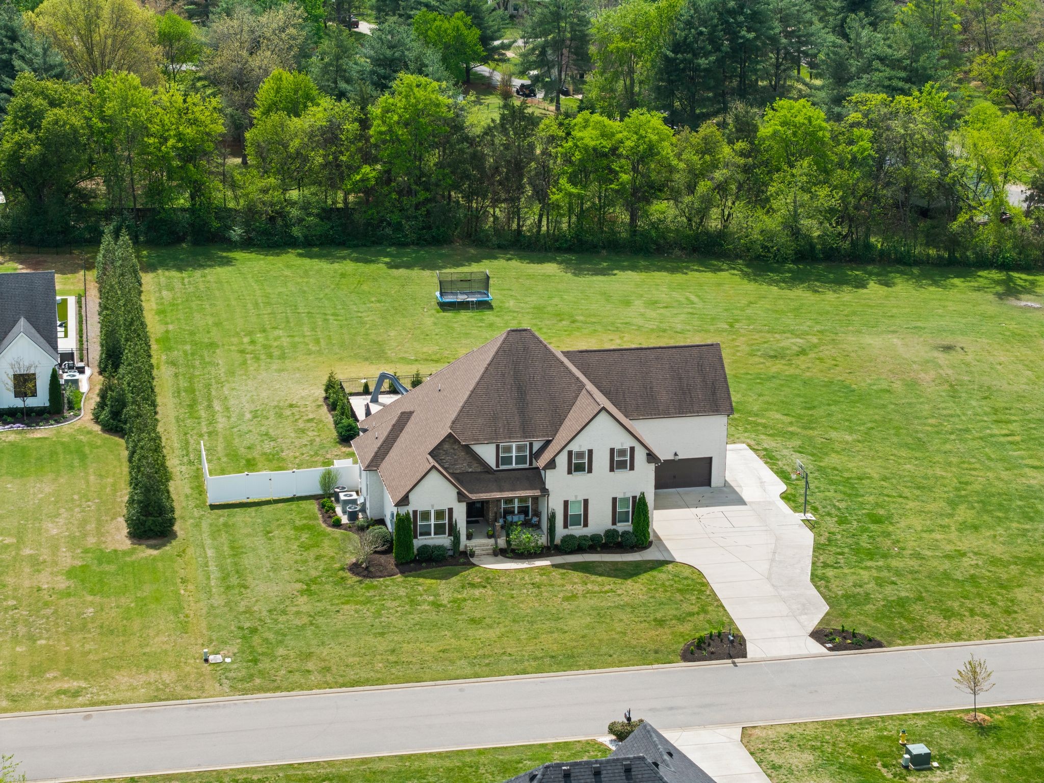 2527 Landis Ct