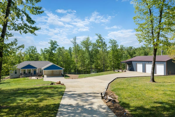 694 LICK CREEK BOAT DOCK LOOP, PARSONS, TN 38363 - Image 59a2ae195ebe2eba781f62a703ccdbfa/1235810110