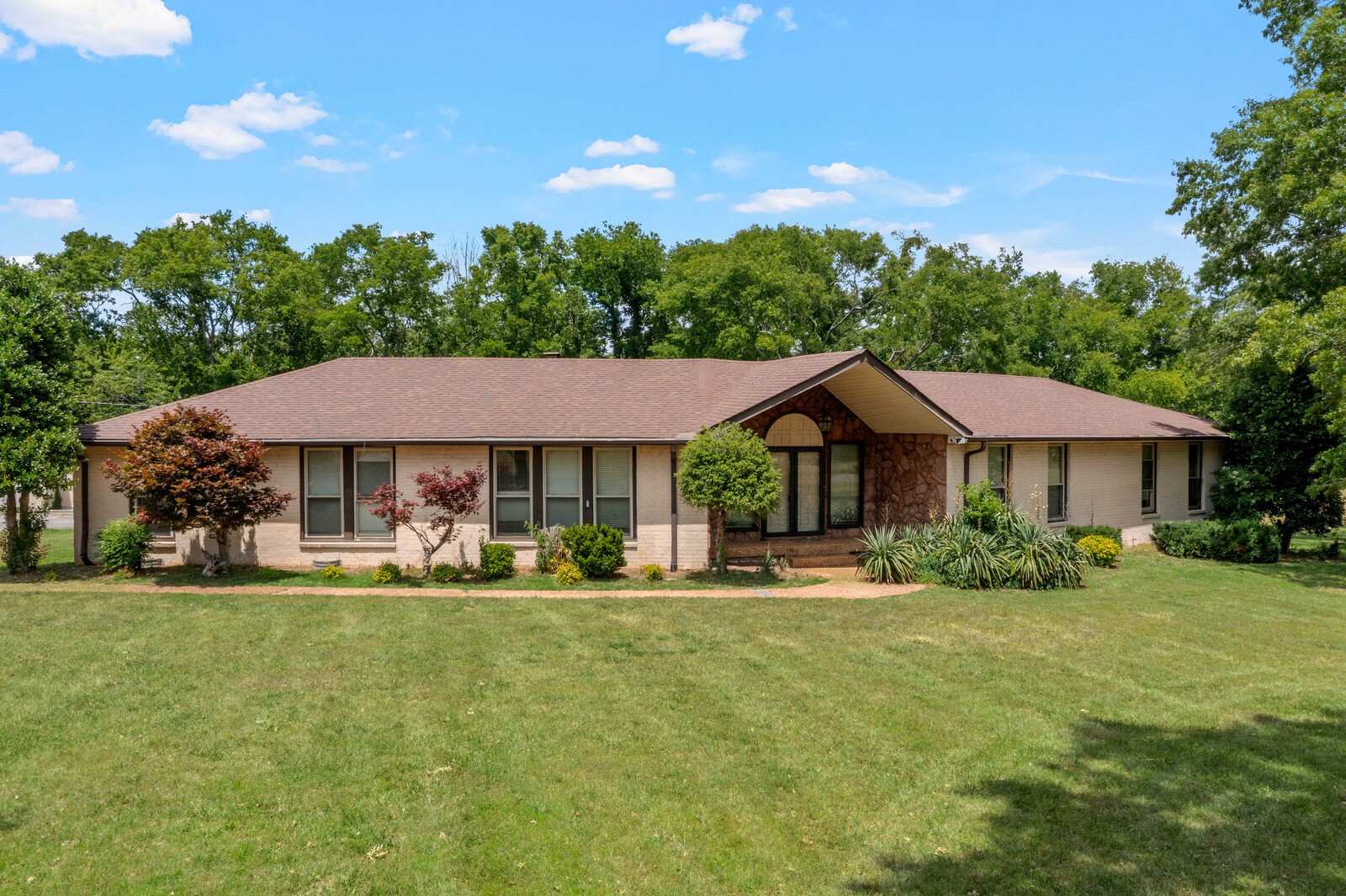 112 Pineywood Acres Dr