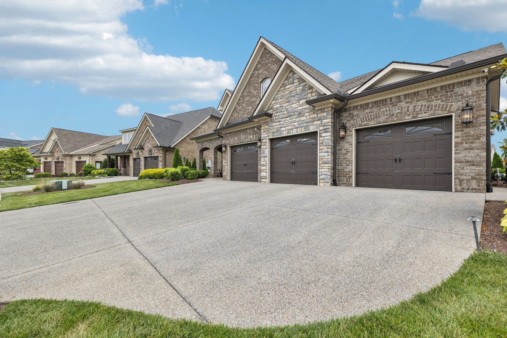 4416 Attleboro Dr