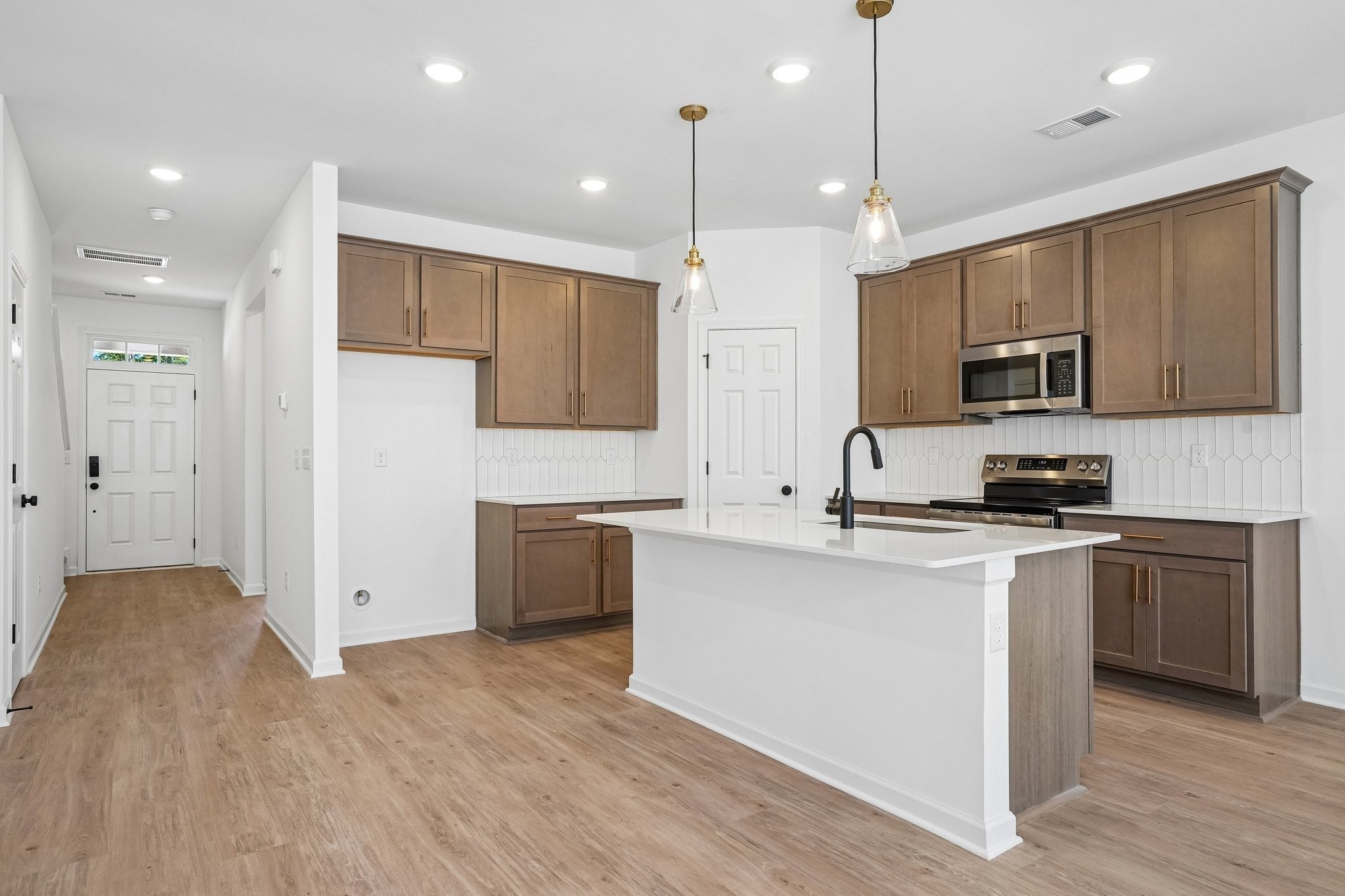 2900 Suzanne Landon Dr I2