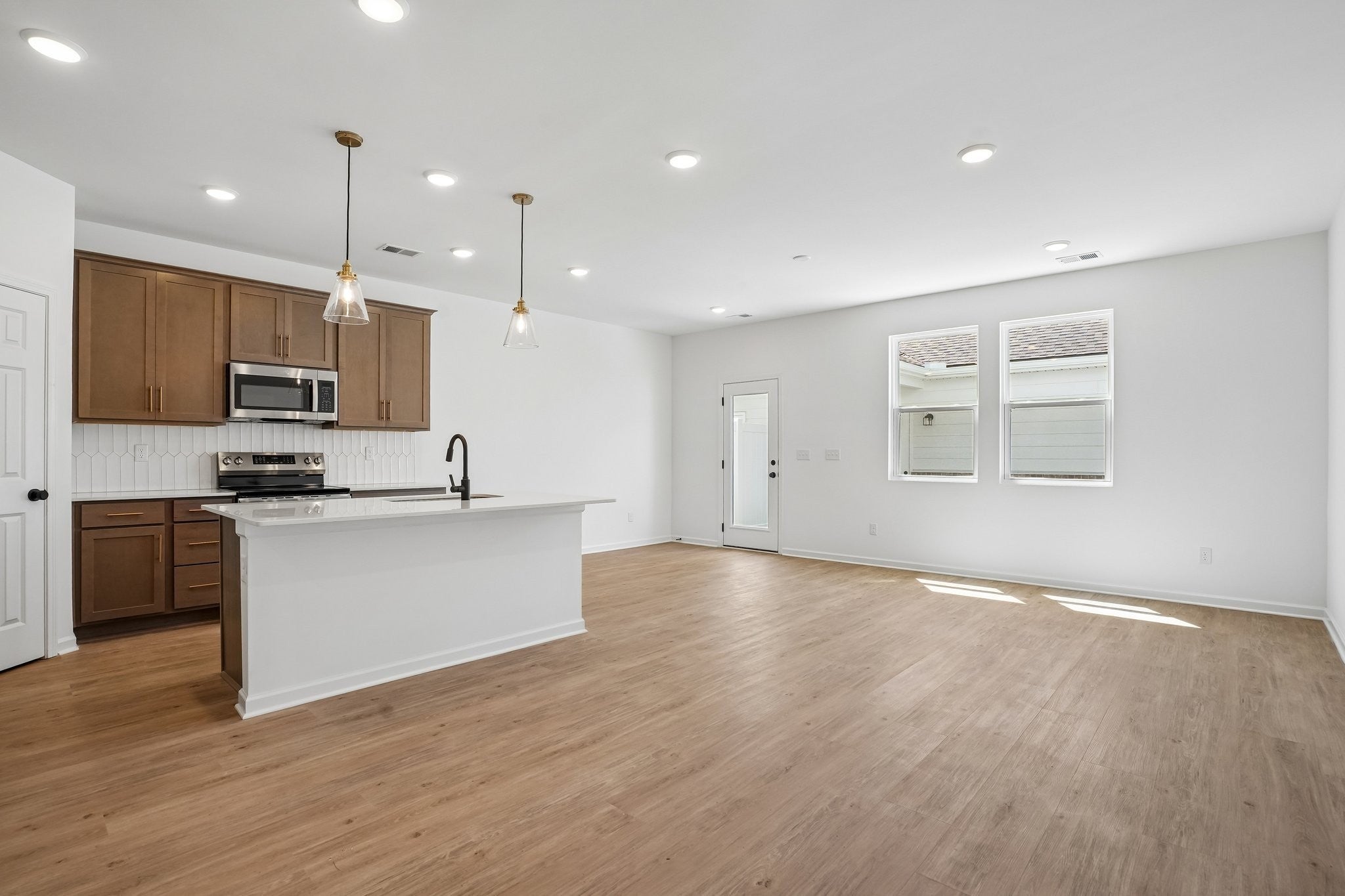 2900 Suzanne Landon Dr I2