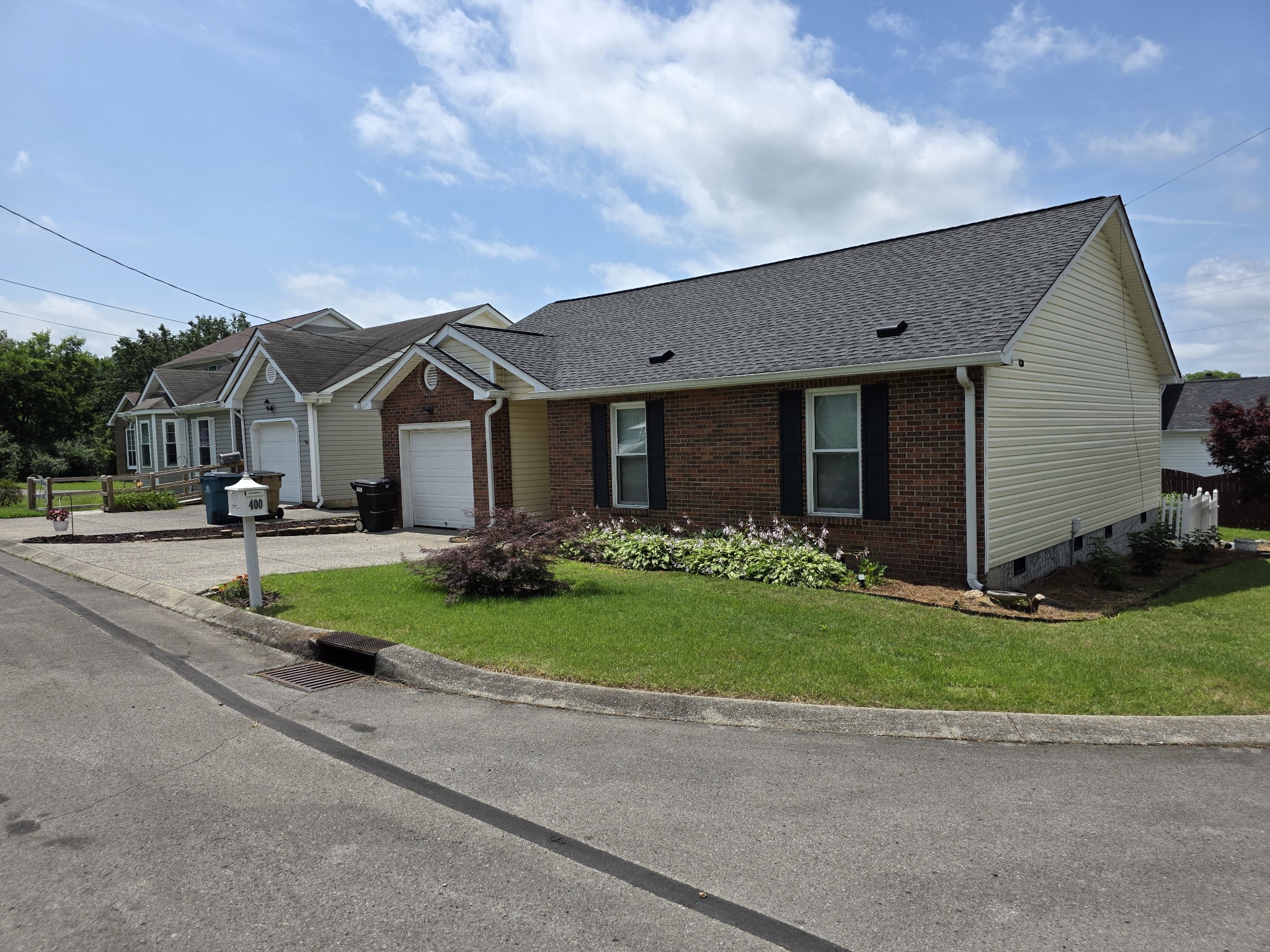 400 Elaine Ct