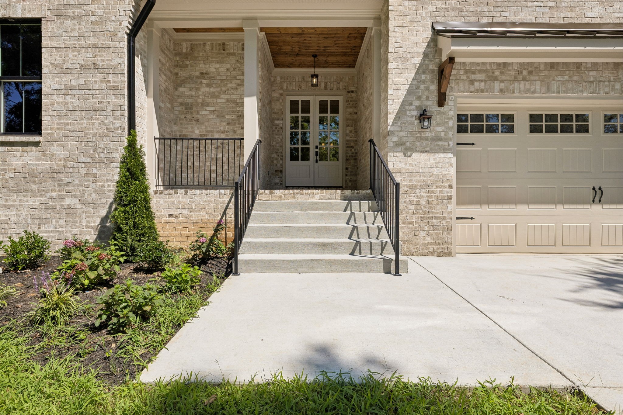 513 Crosswood Ct