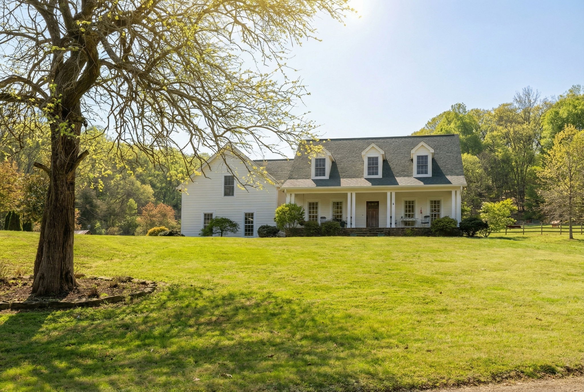 1067 Roys Private Way