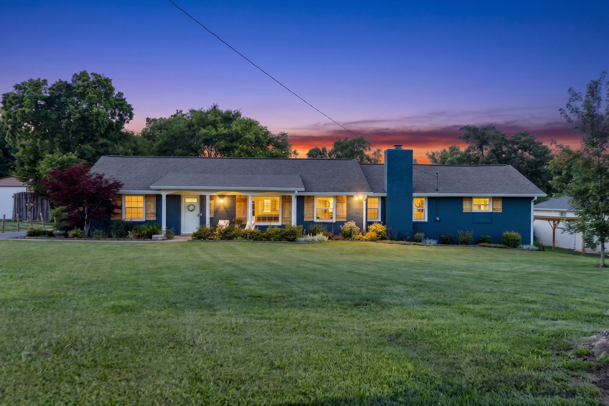 208 Wellington Dr, Madison TN 37115 4-bed home, photo 2 of 30