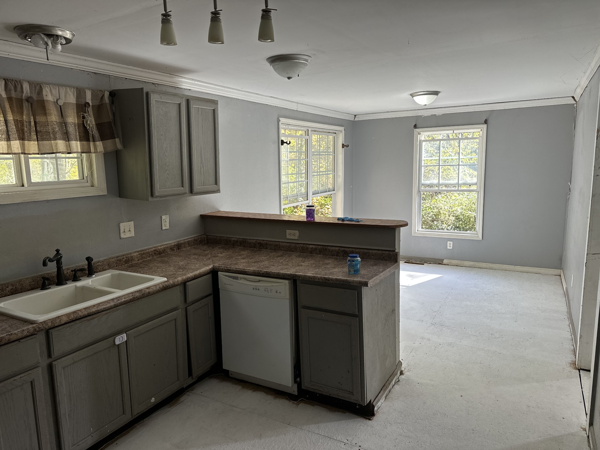 315 Hickory Grove Blvd