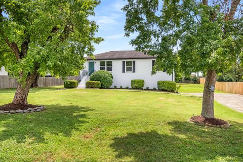 633 Nawakwa Trl Madison TN 37115