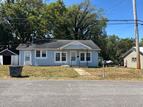 Photo of 104 General Ave, Centerville, TN 37033 (MLS # 3015443)
