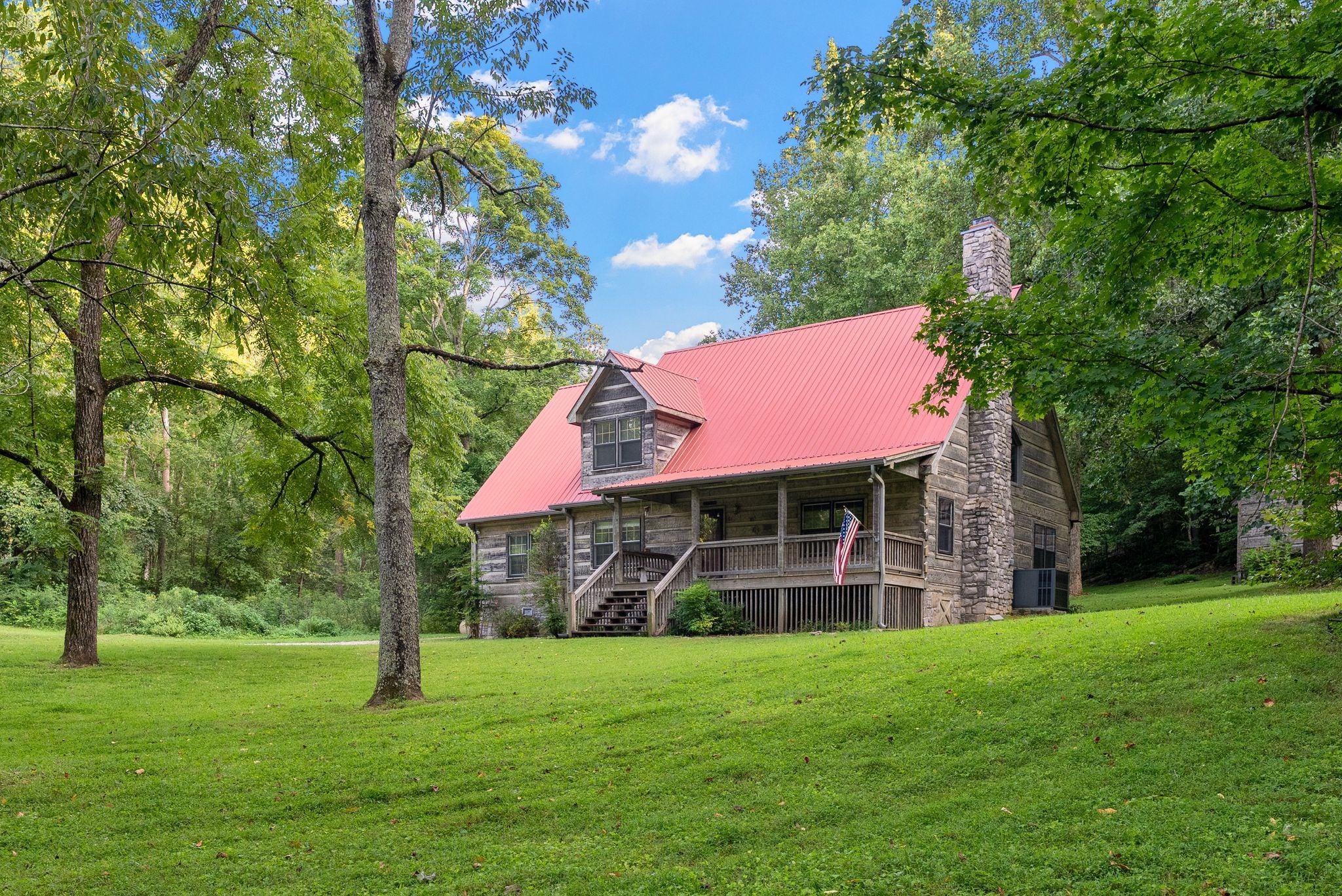 3949 New Highway 96 W