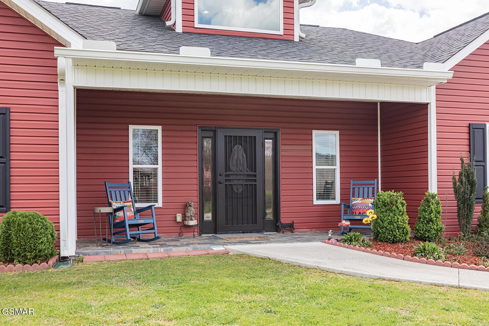 2221 Meadowbrook Lane