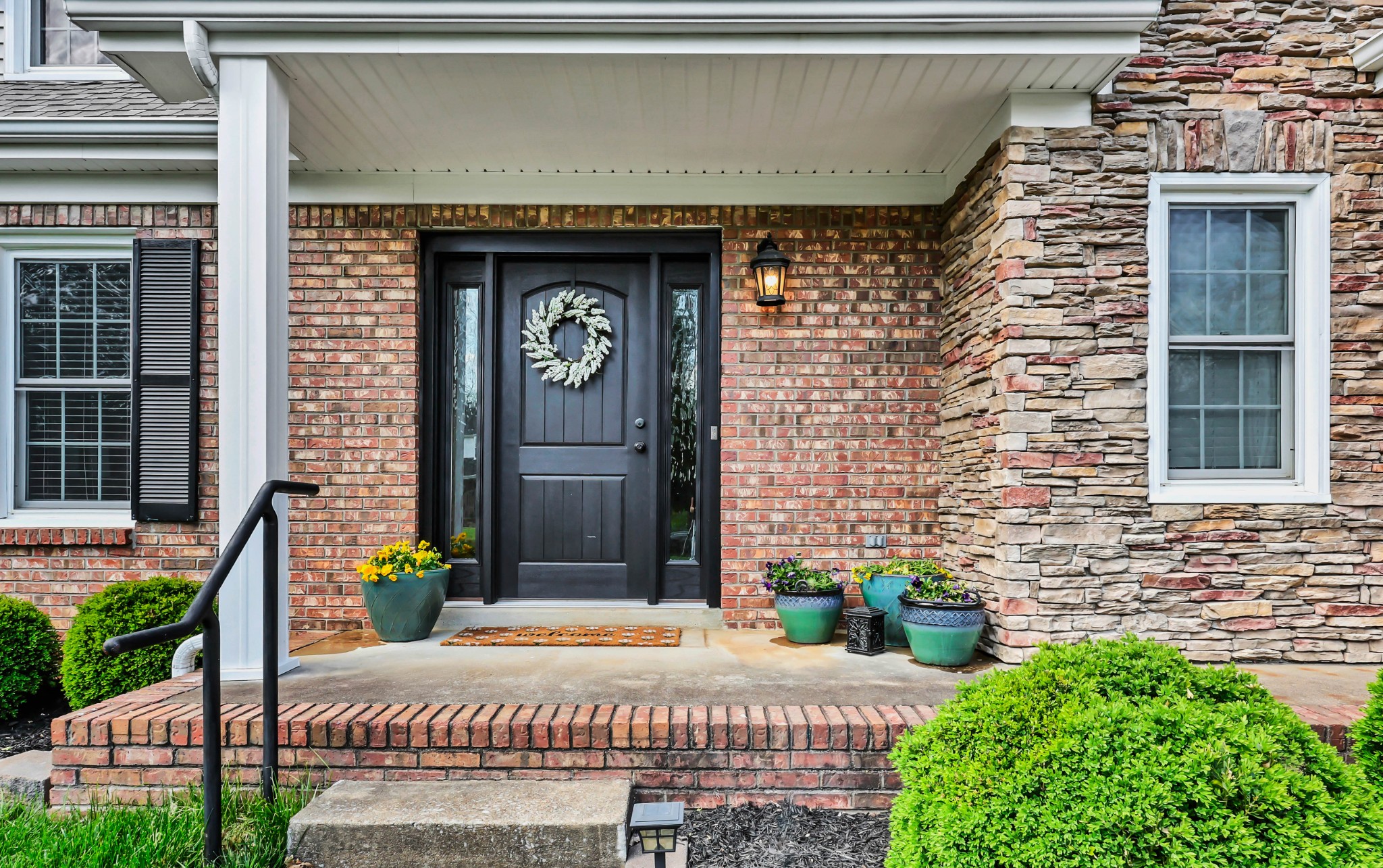 209 Longwood Ln