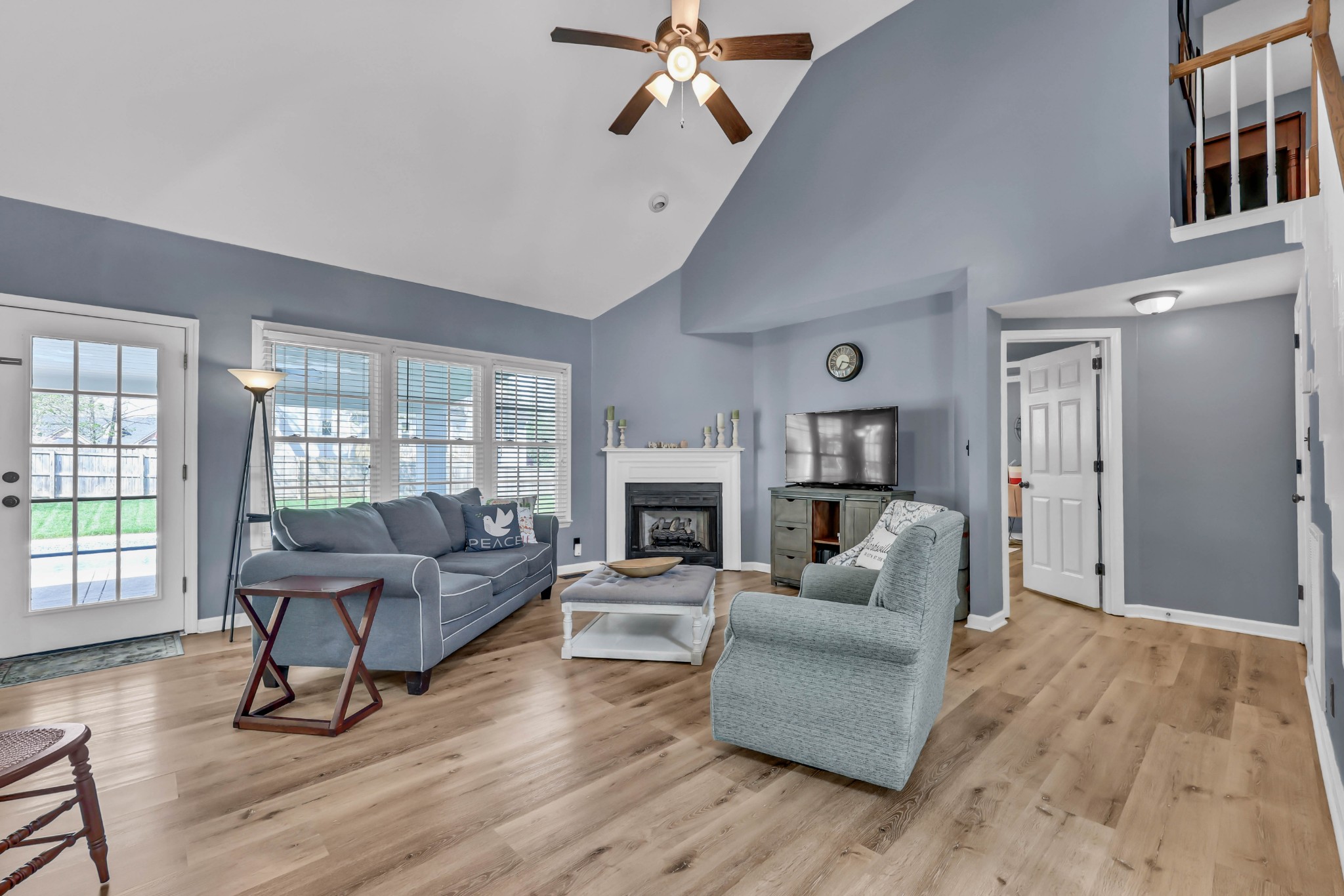 209 Longwood Ln