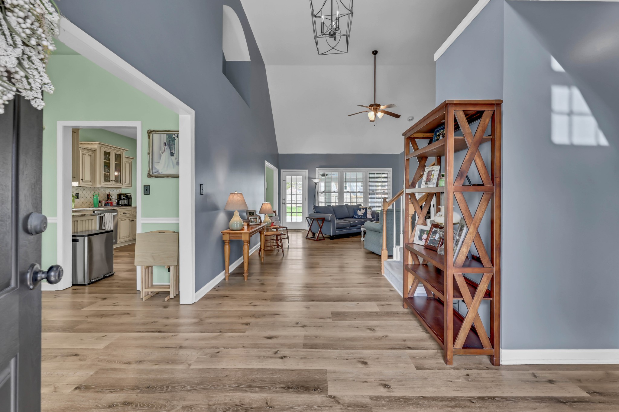 209 Longwood Ln