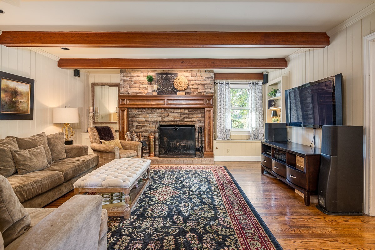 915 Wilson Pike