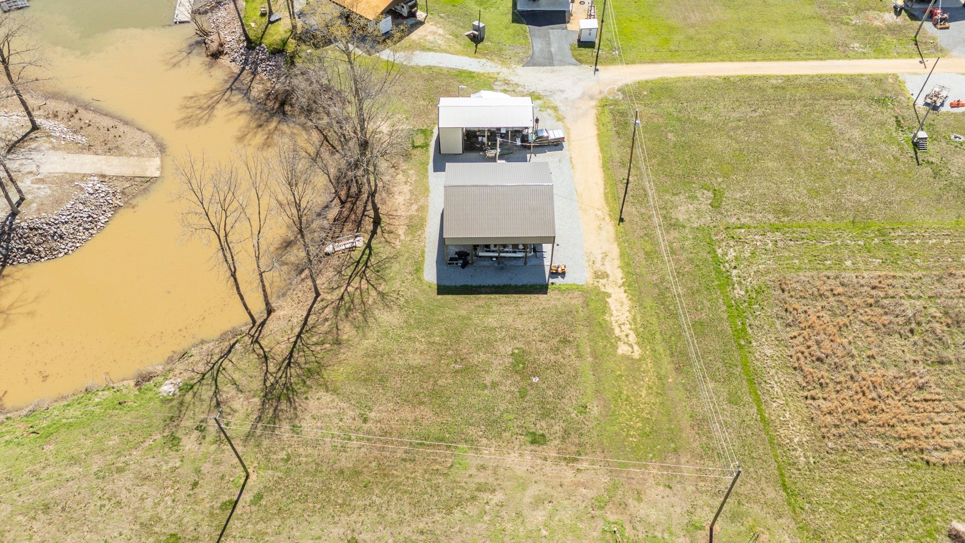942 Lexi Ln
